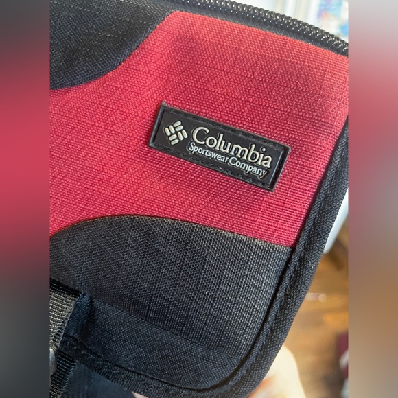 Columbia Black and Red Crossbody Bag - Picture 7 of 9
